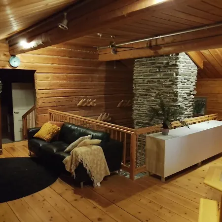 Arctic House *