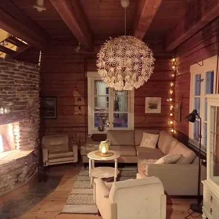 Arctic House *